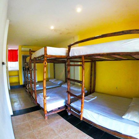 Kiwi Suites Hostel Montañita Εξωτερικό φωτογραφία