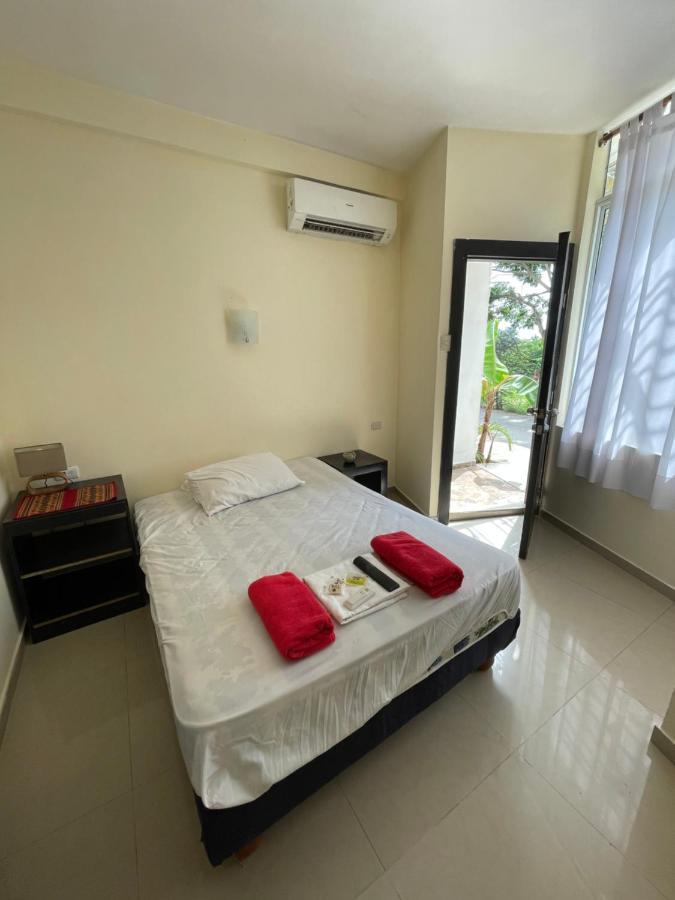 Kiwi Suites Hostel Montañita Εξωτερικό φωτογραφία