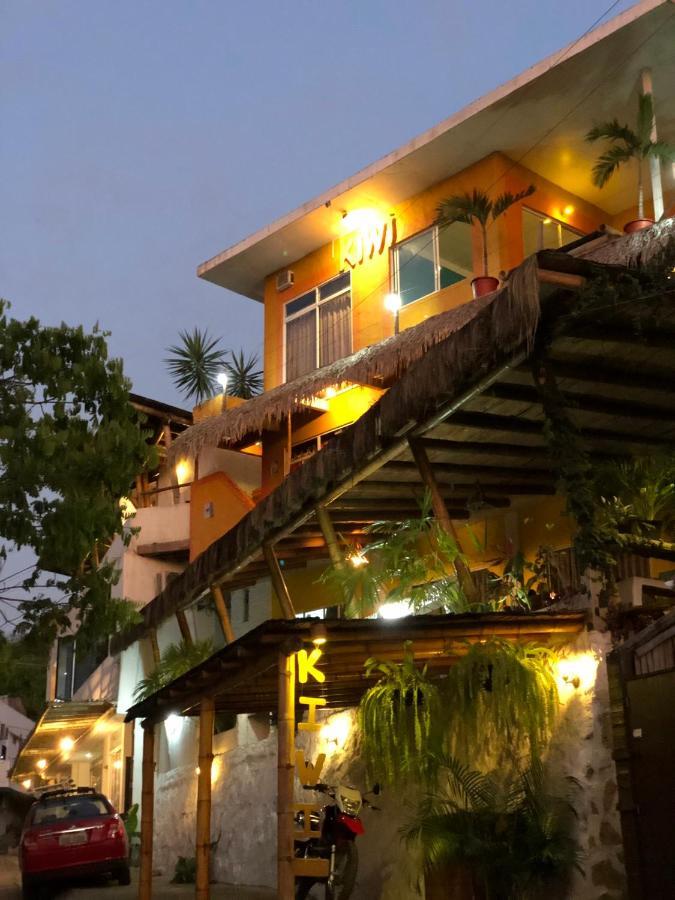 Kiwi Suites Hostel Montañita Εξωτερικό φωτογραφία
